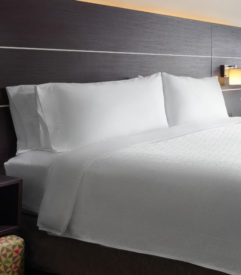 Holiday Inn Express Hotel & Suites Belmont By Ihg Экстерьер фото