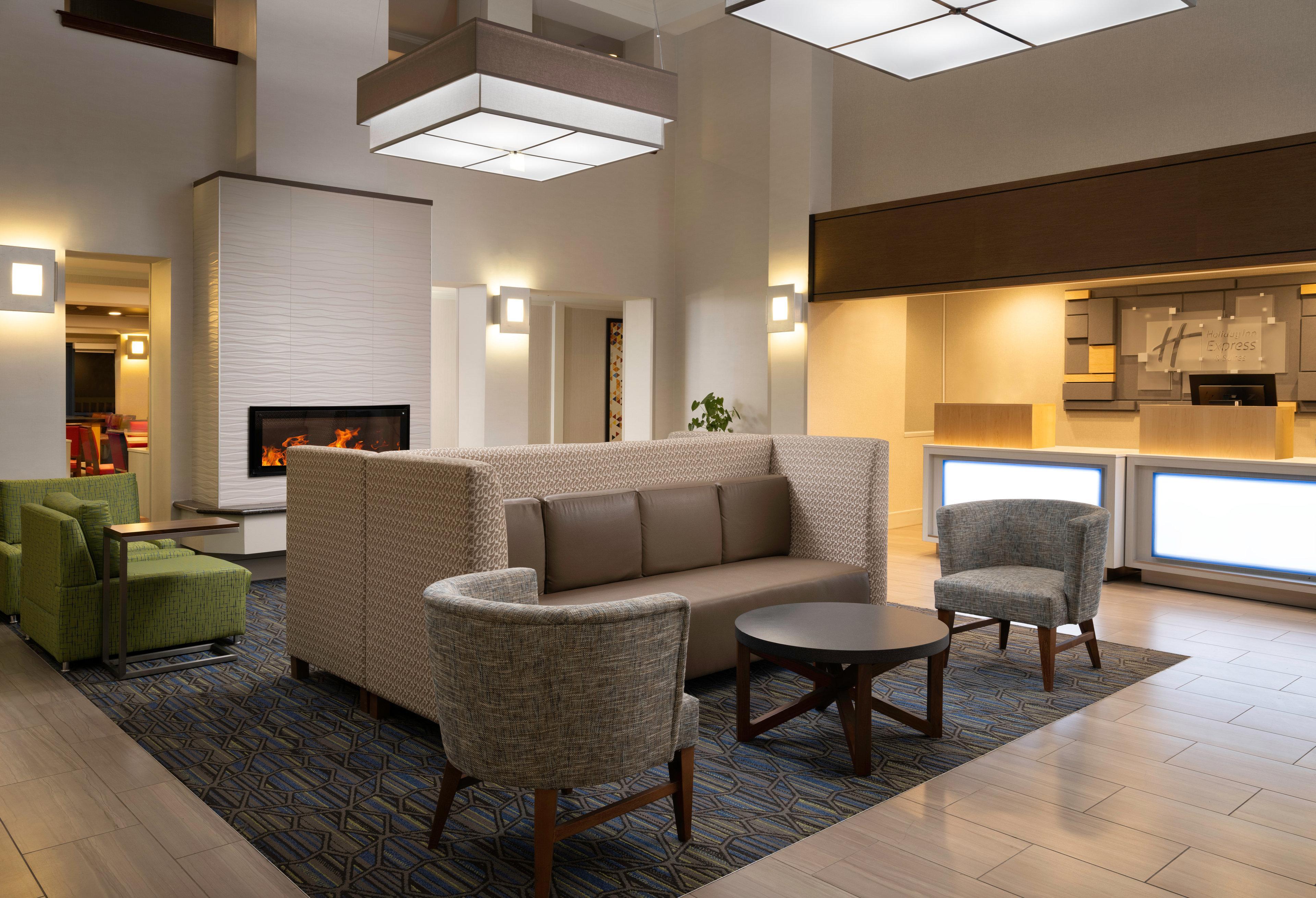 Holiday Inn Express Hotel & Suites Belmont By Ihg Экстерьер фото