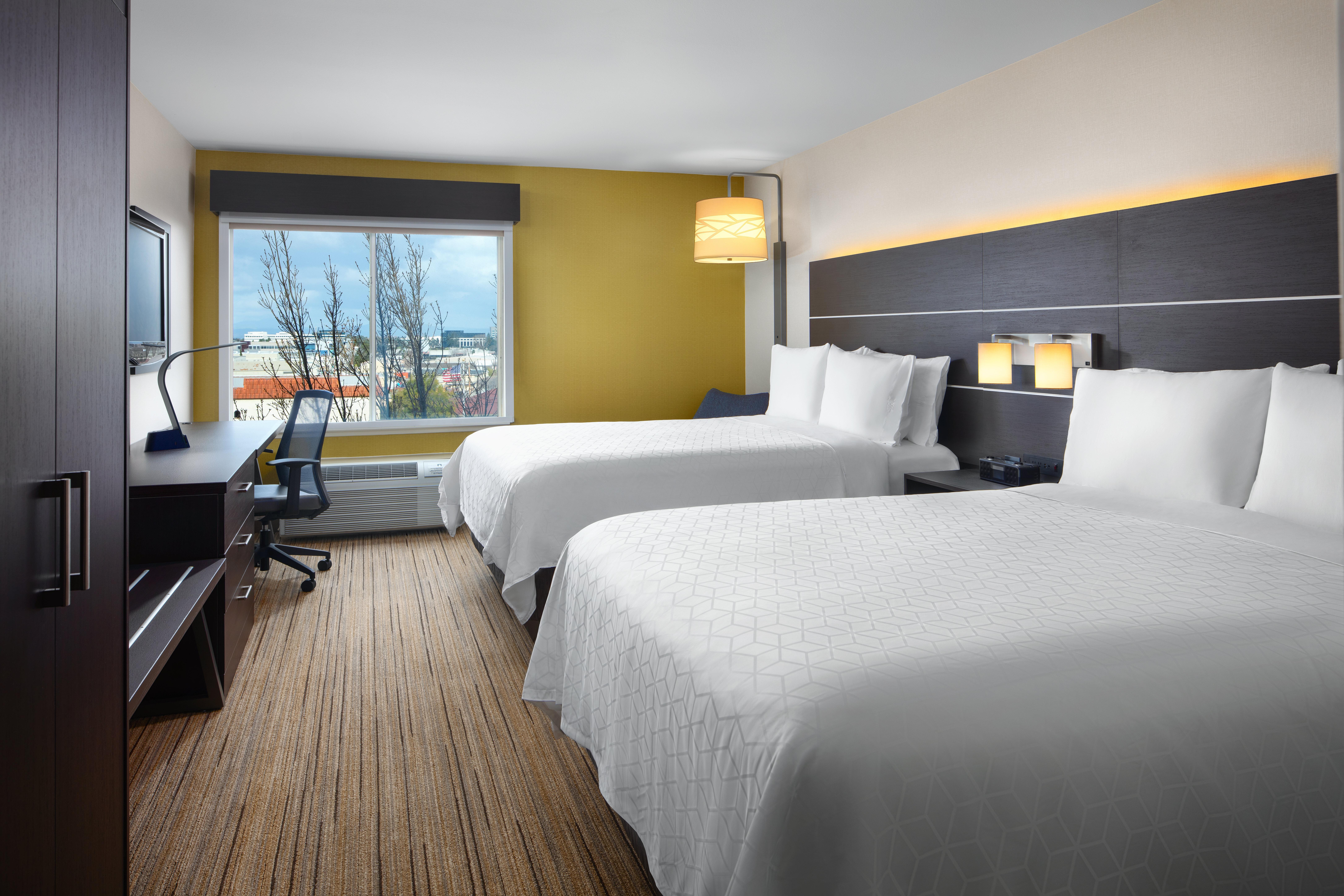 Holiday Inn Express Hotel & Suites Belmont By Ihg Экстерьер фото