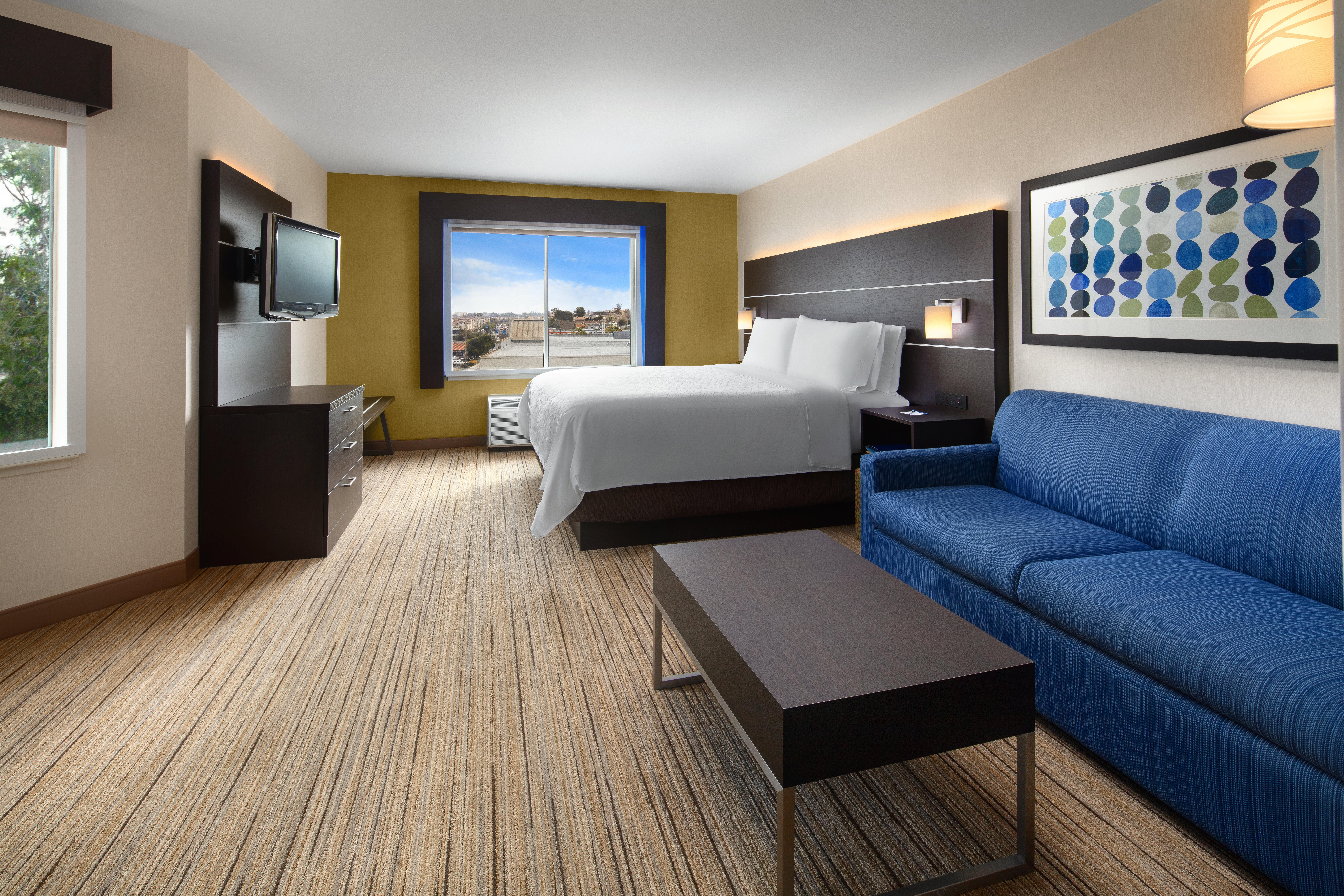 Holiday Inn Express Hotel & Suites Belmont By Ihg Экстерьер фото