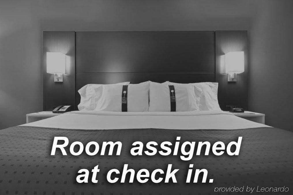 Holiday Inn Express Hotel & Suites Belmont By Ihg Экстерьер фото